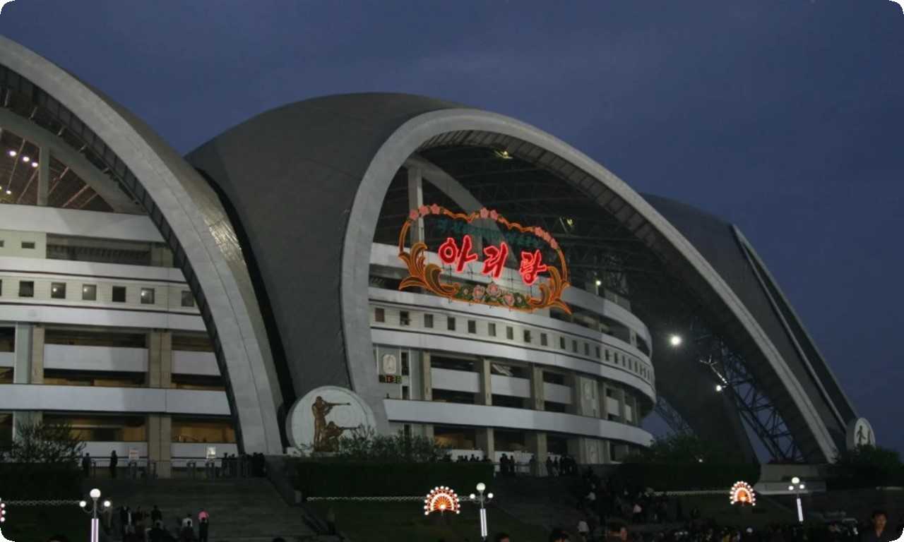 Стадион Майонгдэ также становится местом проведения различных международных событий, что позволяет привлекать внимание мировой общественности и укреплять имидж Северной Кореи в мире.