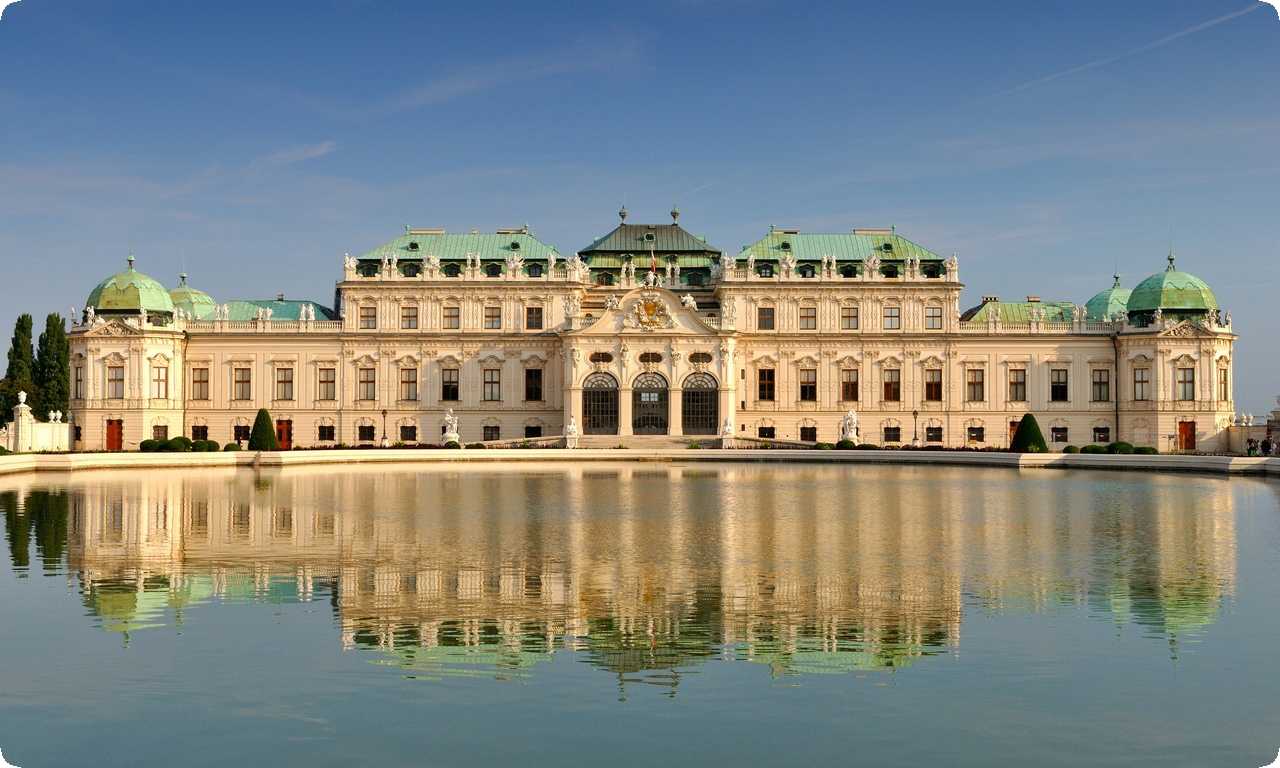 Дворец Бельведер является наследием культуры и искусства Вены. Внутри его стен можно увидеть множество произведений искусства, таких как картины, скульптуры и драгоценные предметы.