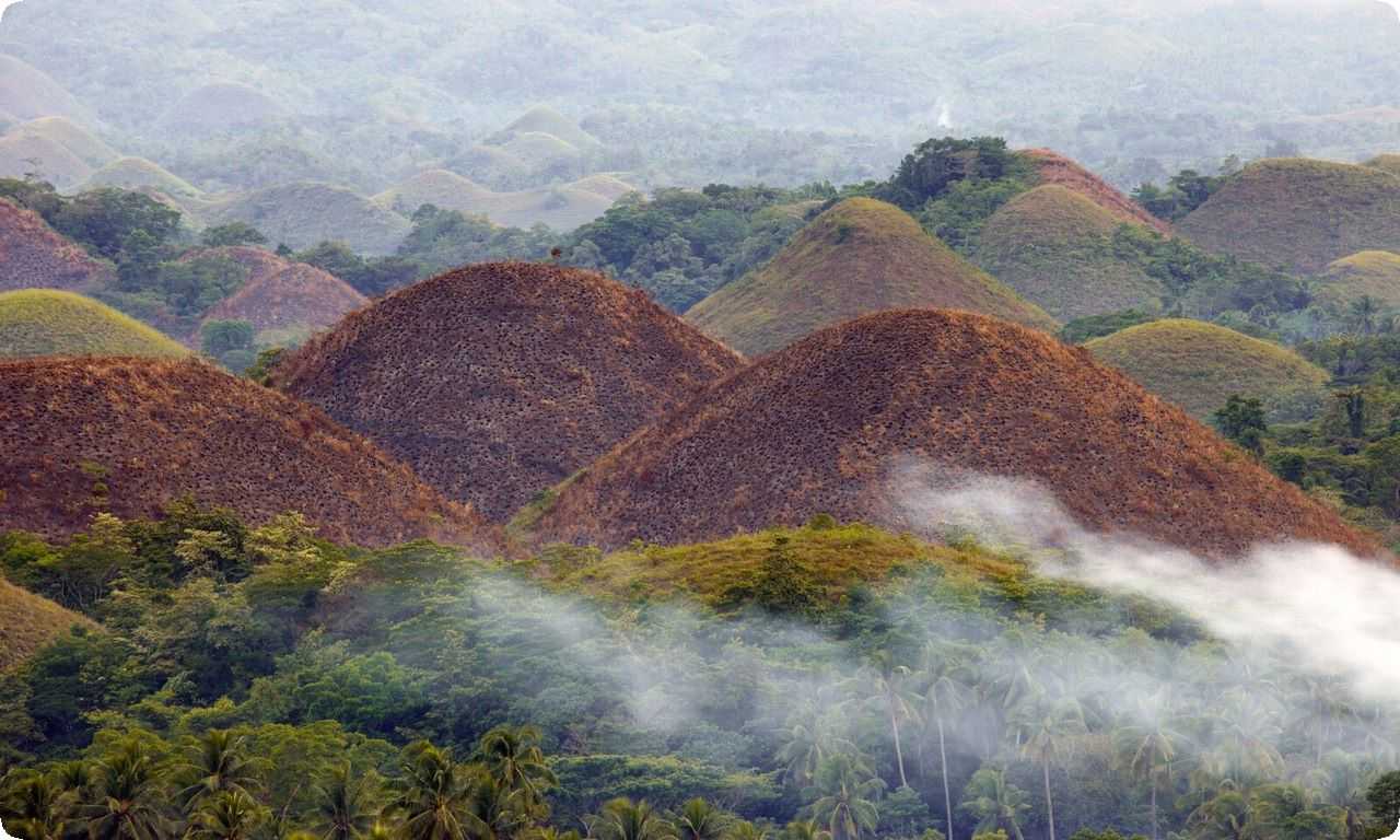 Хотите увидеть уникальное природное явление? Тогда посетите Шоколадные холмы на Филиппинах!