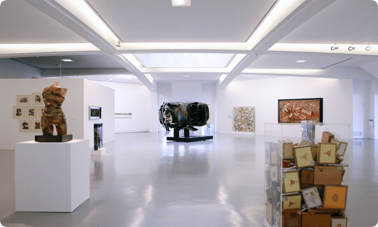 МАМАС - это музей современного искусства в Ницце, который хранит богатую коллекцию произведений искусства XX века.