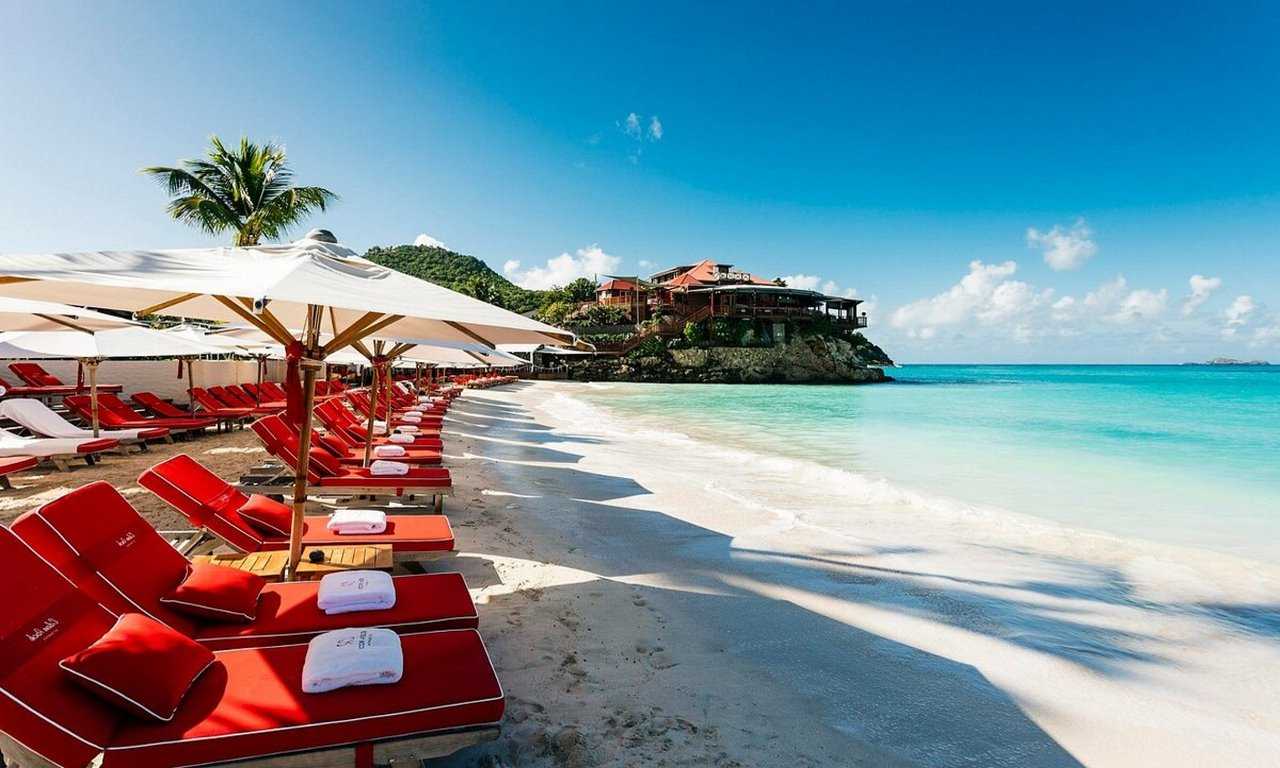 Сент-Бартс - идеальное место для роскошного отдыха и отпуска на Карибских островах, где вас ждут белоснежные пляжи, роскошные курорты и уникальная карибская атмосфера.